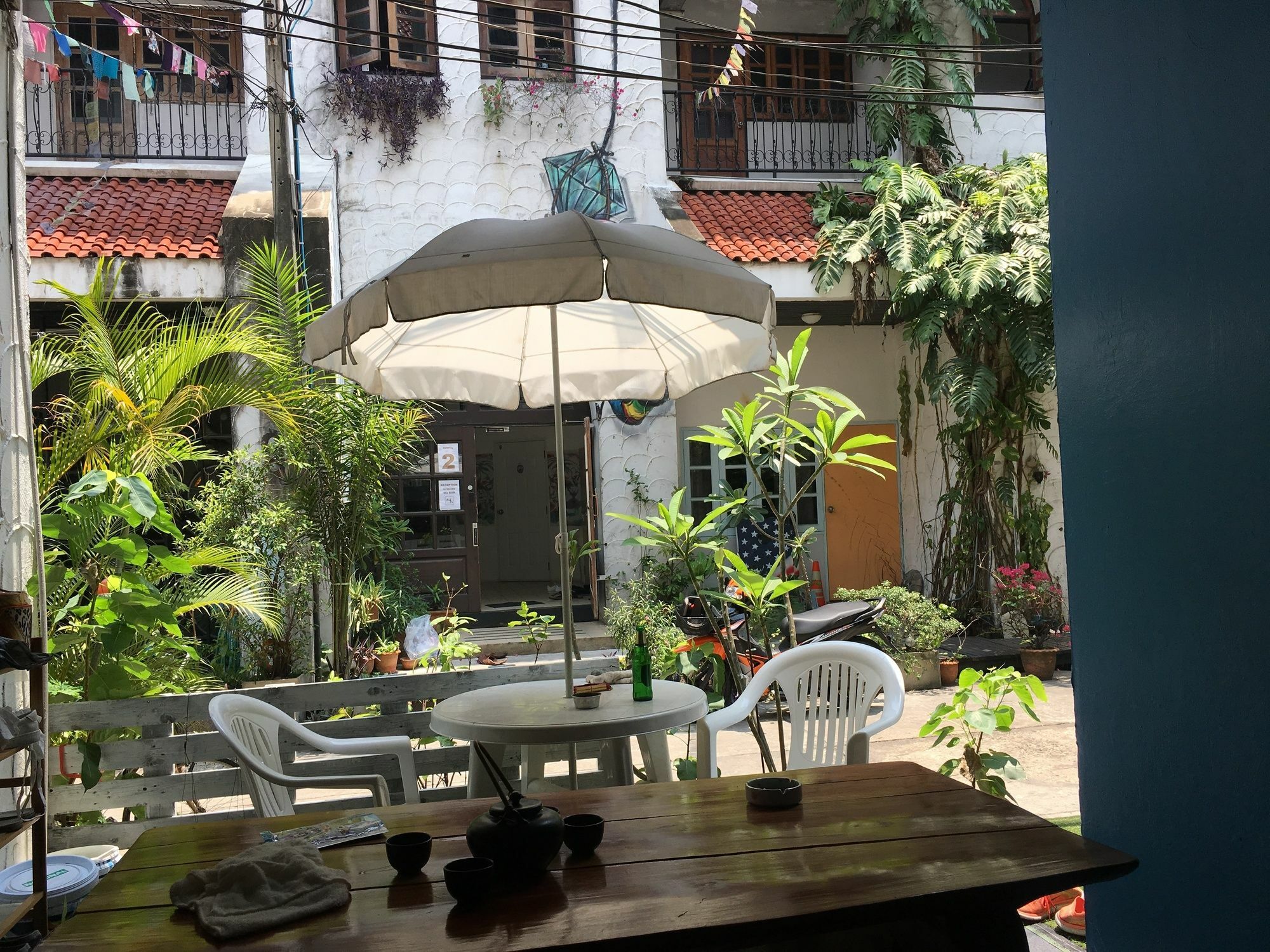 17You Inn Hostel Bangkok Exterior foto